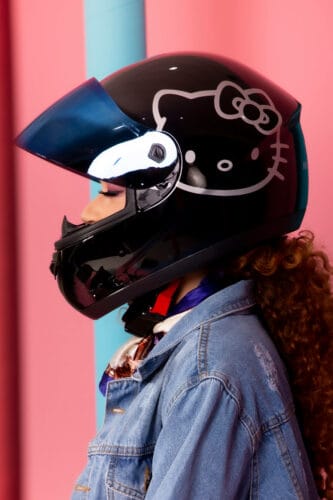 Peels e Hello Kitty lançam collab com linha exclusiva de capacetes! - Peels